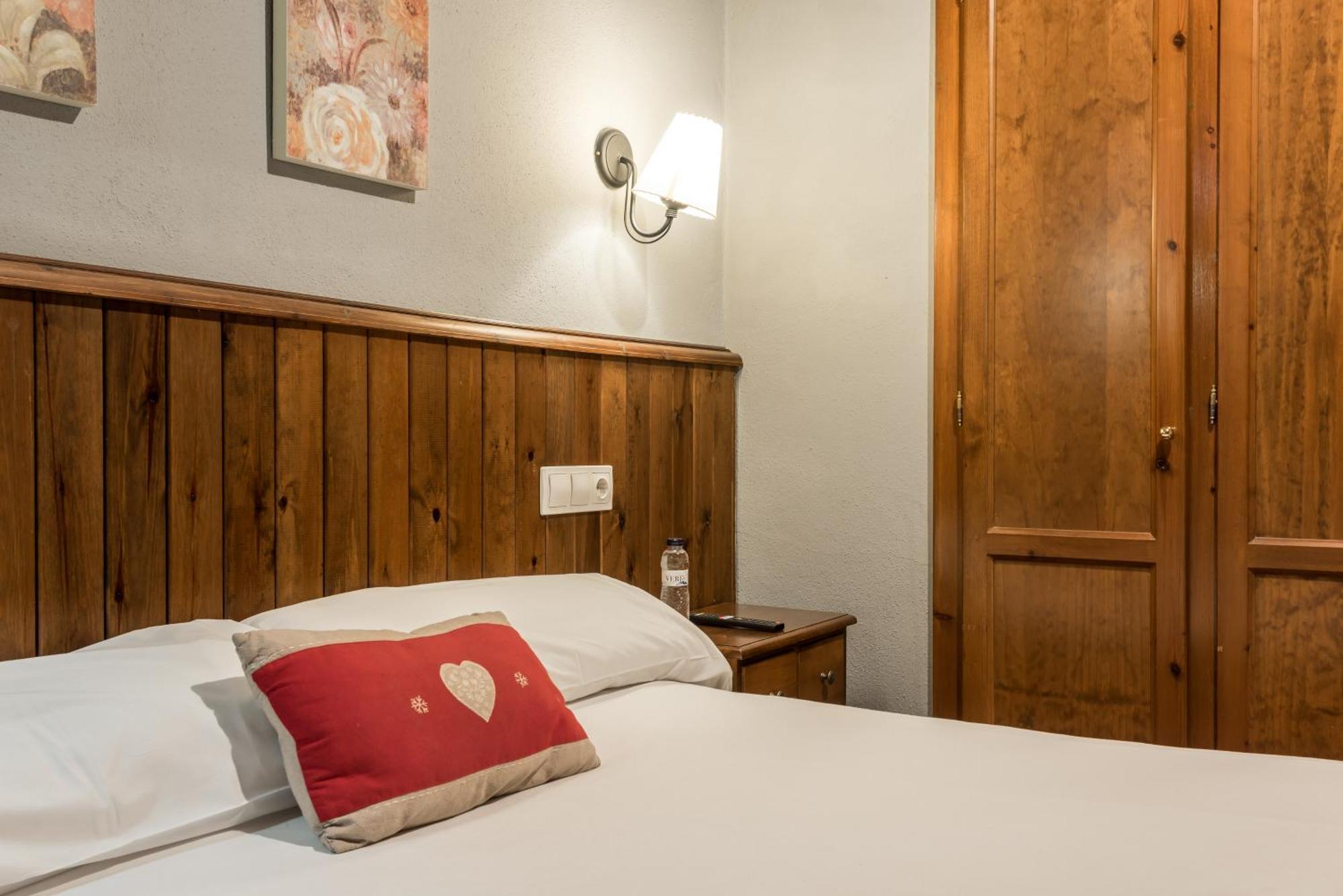 Hotel Snoe Beret Веля Екстериор снимка